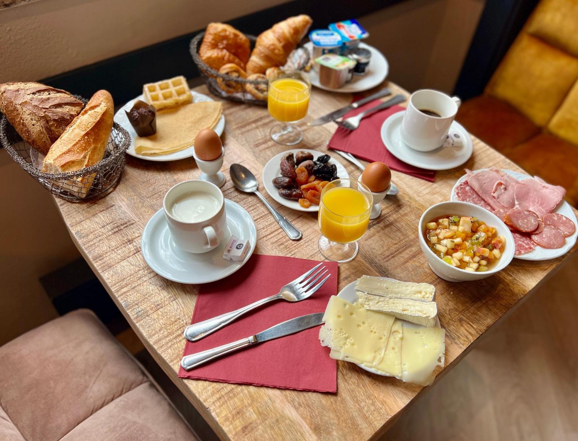 Logis Hotel, Chalets Et Restaurant Les Chatelmines La Bresse Luaran gambar