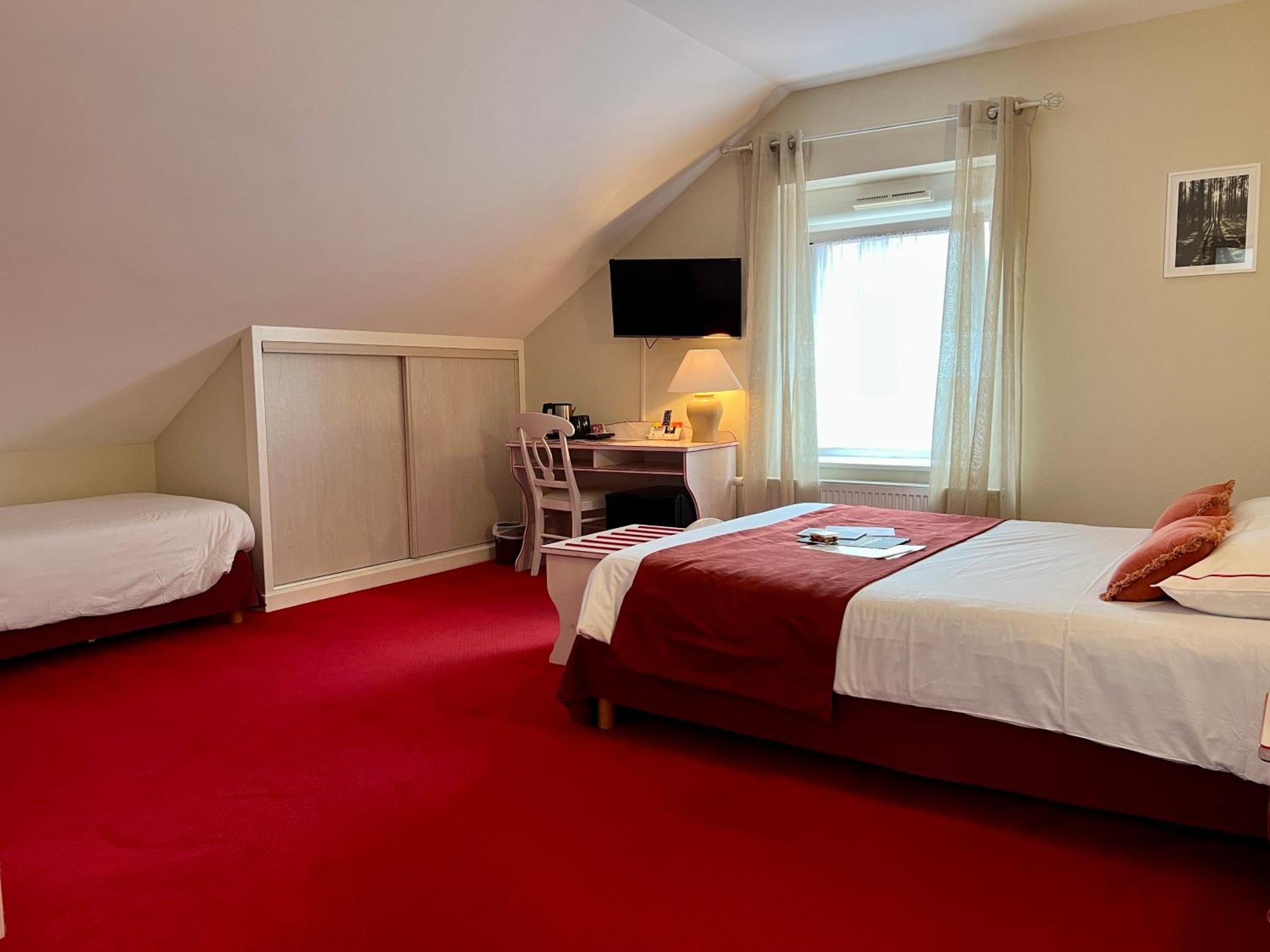 Logis Hotel, Chalets Et Restaurant Les Chatelmines La Bresse Luaran gambar