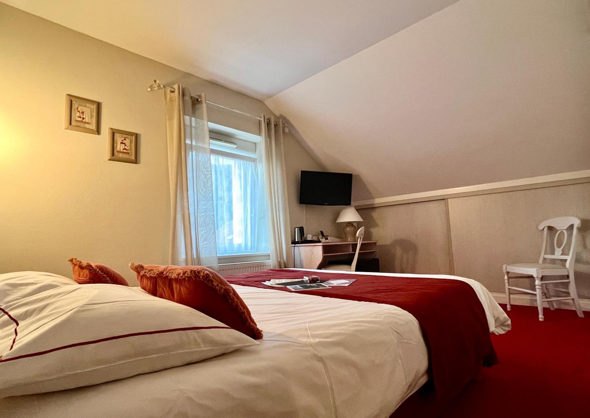 Logis Hotel, Chalets Et Restaurant Les Chatelmines La Bresse Luaran gambar
