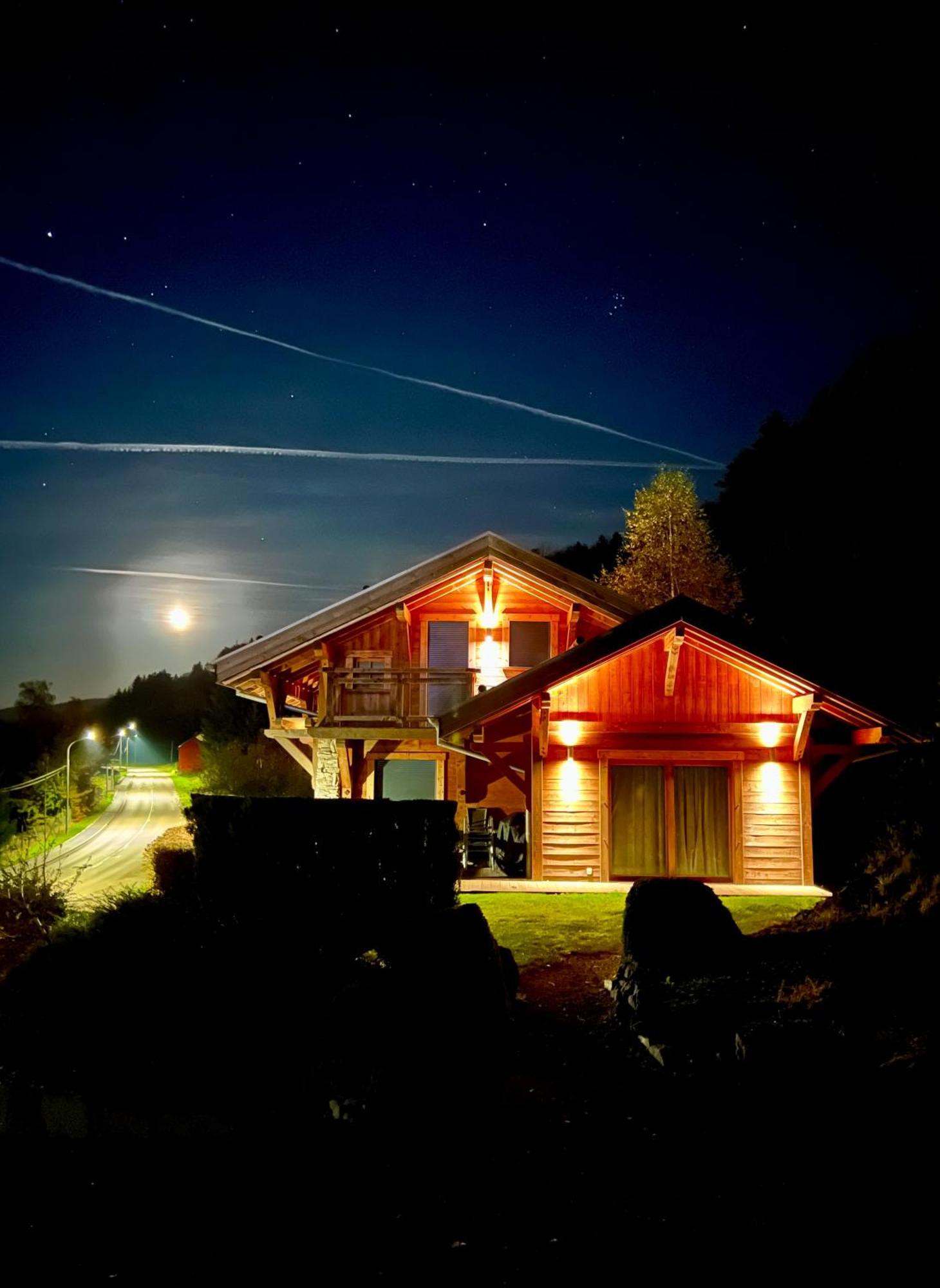 Logis Hotel, Chalets Et Restaurant Les Chatelmines La Bresse Luaran gambar